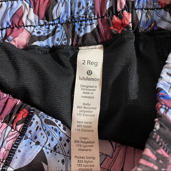 Hotty Hot Short 2.5” - Picture 6 of 7